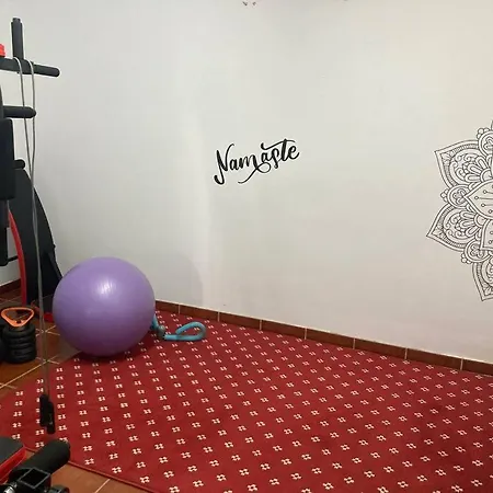 Дом отдыха Acogedor Basement En Un Lugar Privilegiado Кинтес
